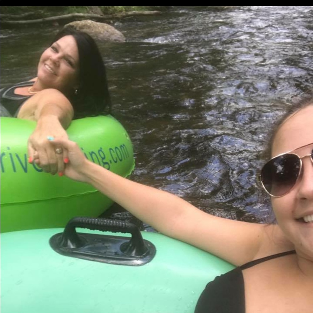 Meet your Posher, Gina